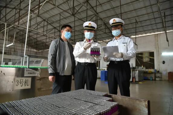 <a href='http://m.yunxiangju.cn' title='危險品運輸' >危險品運輸</a>