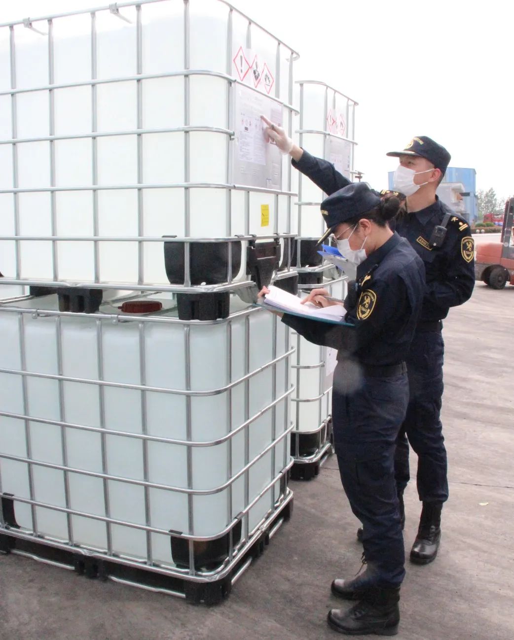 中港<a href='http://m.yunxiangju.cn' title='危險品貨運' >危險品貨運</a>