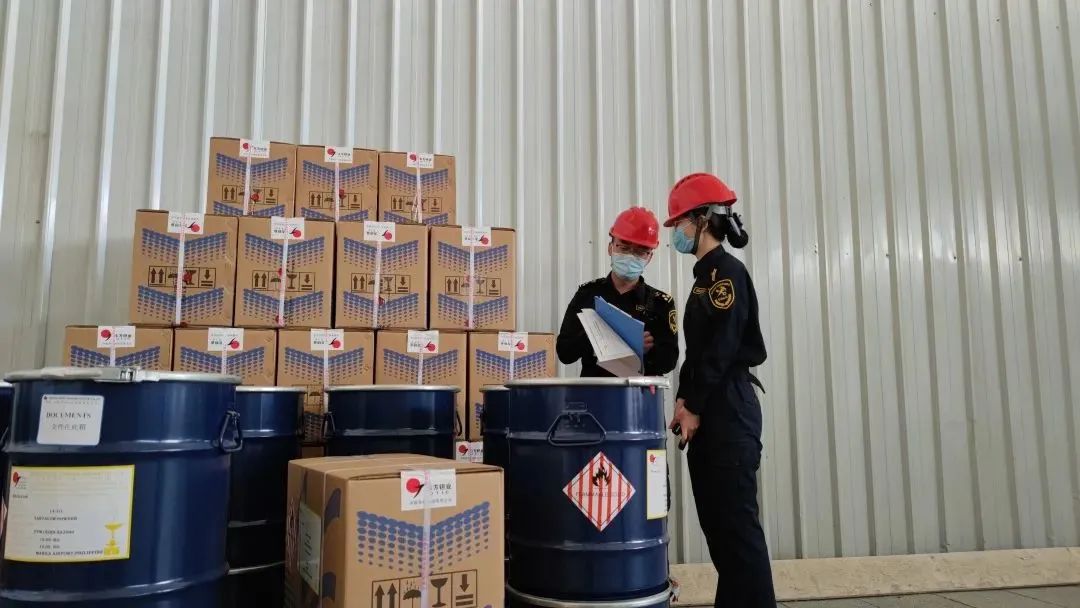 中港<a href='http://m.yunxiangju.cn' title='危險品海運' >危險品海運</a>